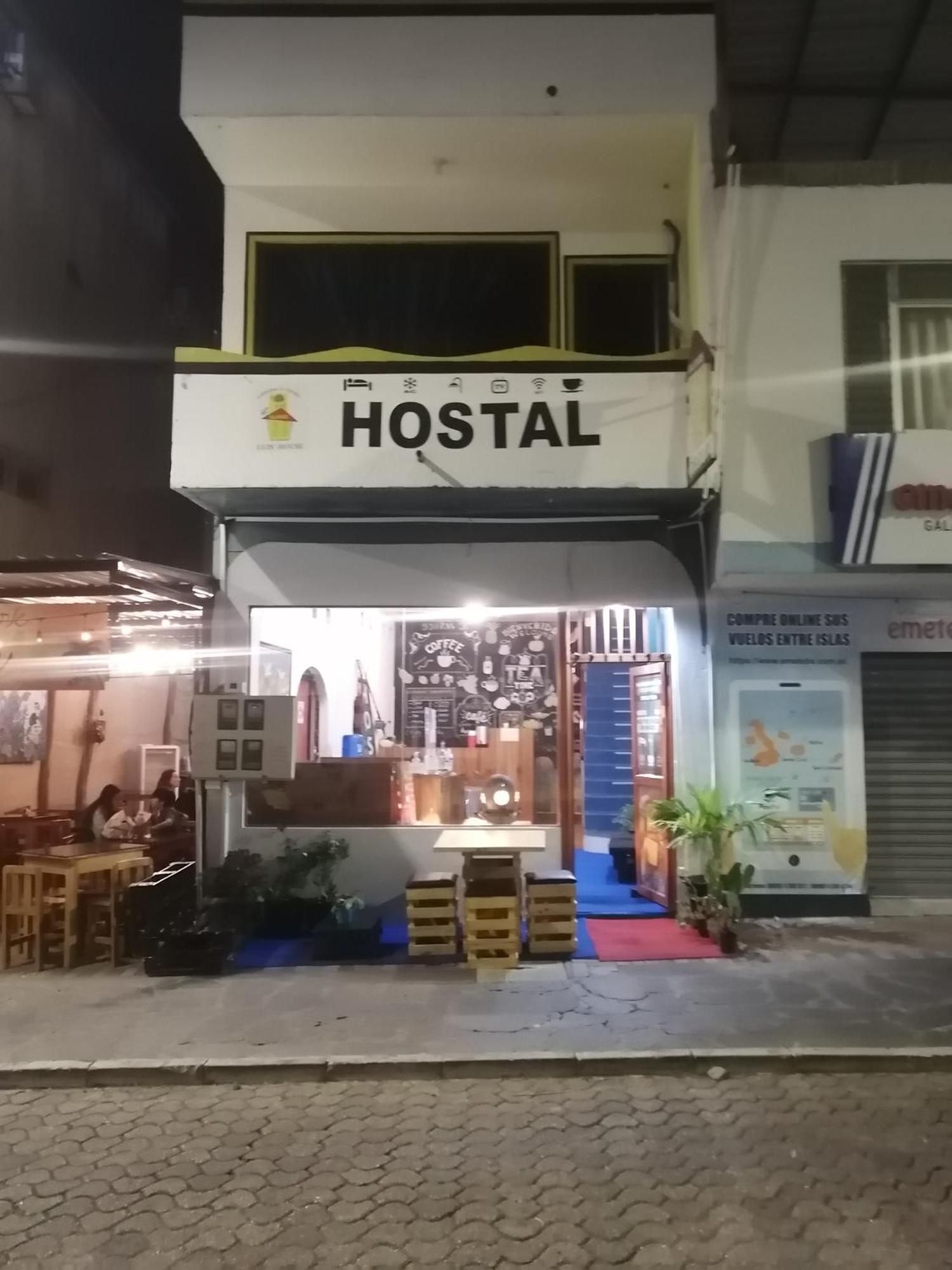 Hostal La Casa De Luis Puerto Baquerizo Moreno Ngoại thất bức ảnh
