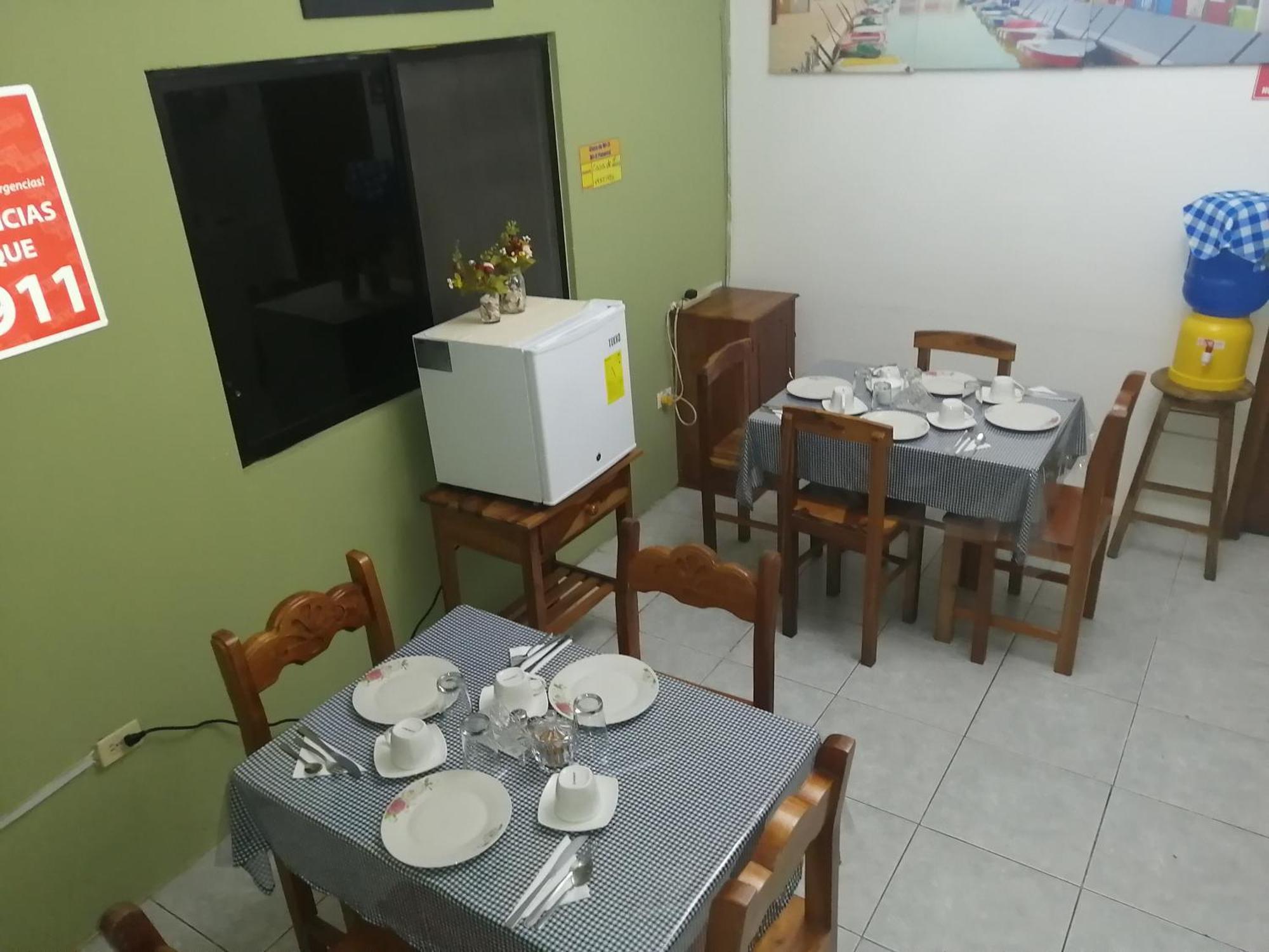 Hostal La Casa De Luis Puerto Baquerizo Moreno Ngoại thất bức ảnh