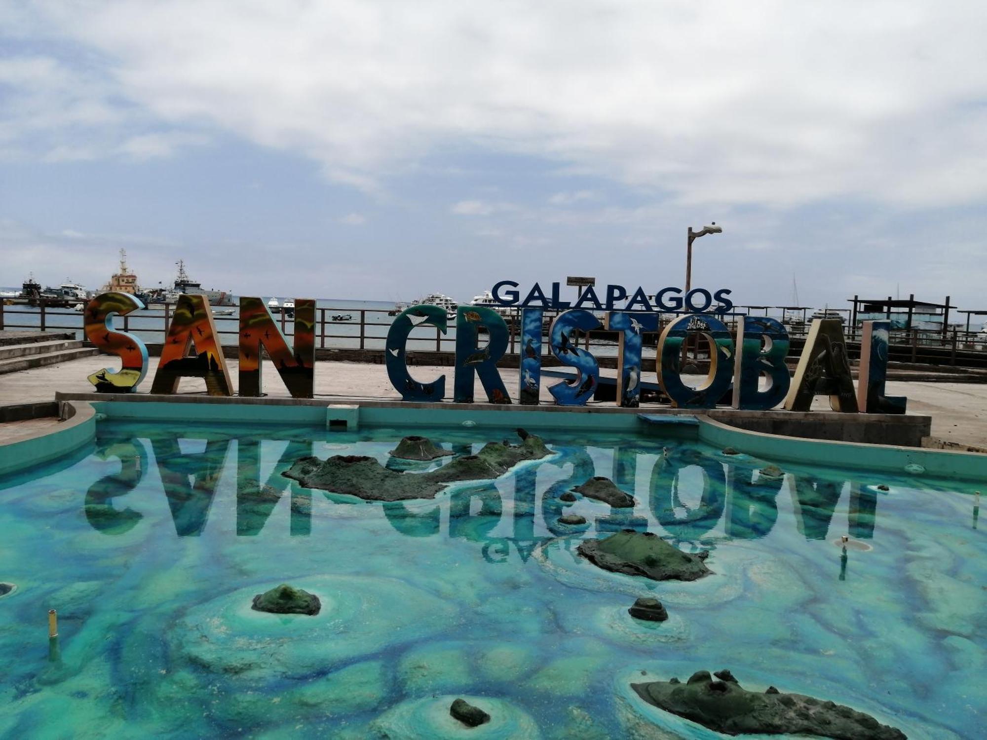 Hostal La Casa De Luis Puerto Baquerizo Moreno Ngoại thất bức ảnh